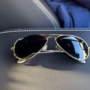 Ray-ban Aviator sunglasses